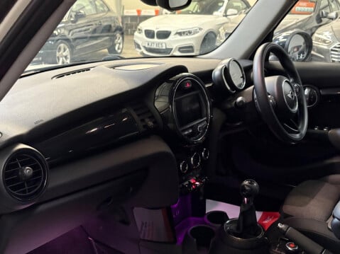 Mini Hatch 1.5 Cooper Euro 6 (s/s) 5dr 10