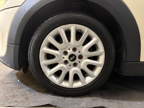 Mini Hatch 1.5 Cooper Euro 6 (s/s) 5dr 41