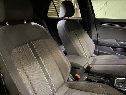 Volkswagen T-Roc 1.5 TSI EVO Black Edition DSG Euro 6 (s/s) 5dr 9