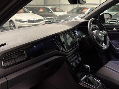Volkswagen T-Roc 1.5 TSI EVO Black Edition DSG Euro 6 (s/s) 5dr 11