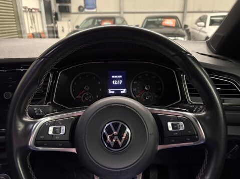 Volkswagen T-Roc 1.5 TSI EVO Black Edition DSG Euro 6 (s/s) 5dr 15