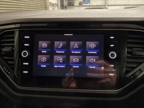Volkswagen T-Roc 1.5 TSI EVO Black Edition DSG Euro 6 (s/s) 5dr 26