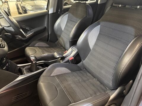 Peugeot 2008 1.6 e-HDi Allure Euro 5 (s/s) 5dr 13