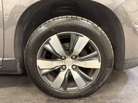 Peugeot 2008 1.6 e-HDi Allure Euro 5 (s/s) 5dr 44