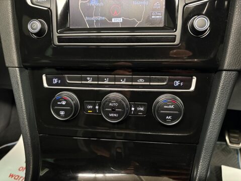 Volkswagen Golf 2.0 TSI BlueMotion Tech R 4Motion Euro 6 (s/s) 3dr 24