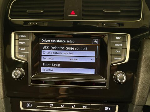 Volkswagen Golf 2.0 TSI BlueMotion Tech R 4Motion Euro 6 (s/s) 3dr 34
