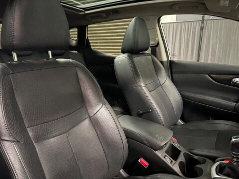 Nissan Qashqai 1.2 DIG-T Tekna 2WD Euro 6 (s/s) 5dr 8