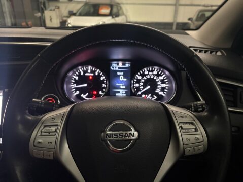 Nissan Qashqai 1.2 DIG-T Tekna 2WD Euro 6 (s/s) 5dr 15