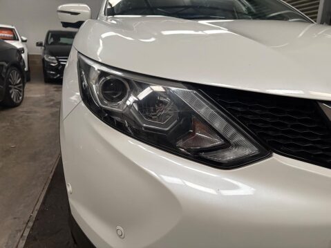 Nissan Qashqai 1.2 DIG-T Tekna 2WD Euro 6 (s/s) 5dr 30