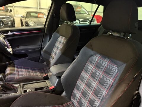 Volkswagen Golf 2.0 TSI BlueMotion Tech GTI DSG Euro 6 (s/s) 5dr 12