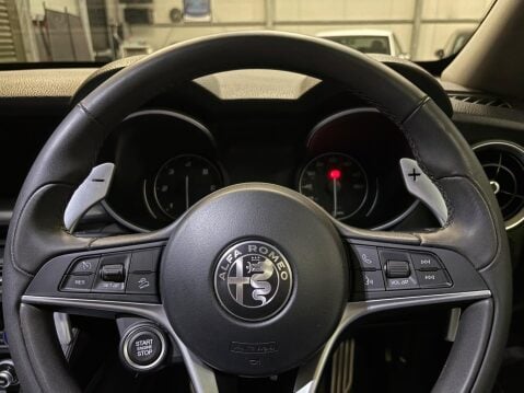 Alfa Romeo Stelvio 2.2 TD Super Auto Q4 AWD Euro 6 (s/s) 5dr 14