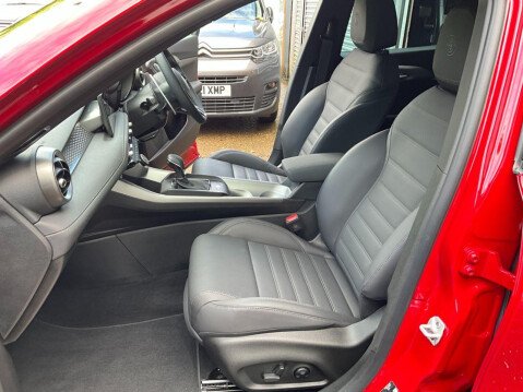 Alfa Romeo Tonale 1.5 VGT MHEV Veloce SUV 5dr Petrol Hybrid DCT Euro 6 (160 ps) 14