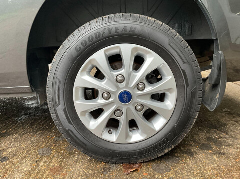 Ford Transit Custom 2.0 320 EcoBlue Limited Crew Van Auto L2 H1 Euro 6 5dr 10