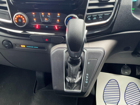 Ford Transit Custom 2.0 320 EcoBlue Limited Crew Van Auto L2 H1 Euro 6 5dr 45