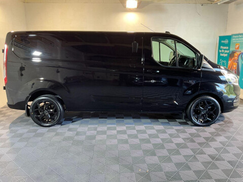 Ford Transit Custom 2.0 340 EcoBlue Limited Panel Van 5dr Diesel Auto L2 H1 Euro 6 (170 ps) 7