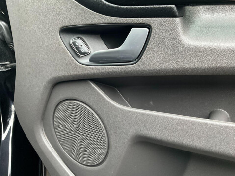Ford Transit Custom 2.0 340 EcoBlue Limited Panel Van 5dr Diesel Auto L2 H1 Euro 6 (170 ps) 40