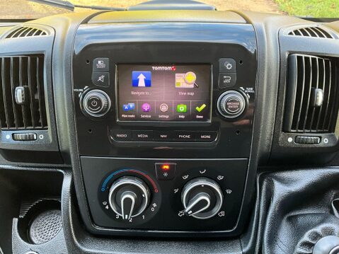 Peugeot Boxer 2.2 BlueHDi 335 Professional L3 H2 Euro 6 (s/s) 5dr 25