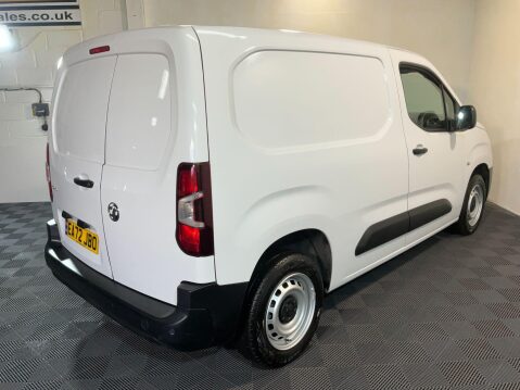 Vauxhall Combo 1.5 Turbo D 2000 Dynamic L1 H1 Euro 6 5dr 7