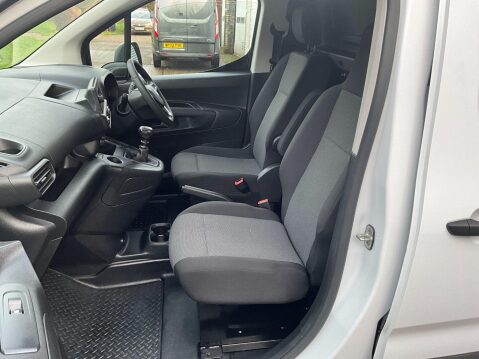 Vauxhall Combo 1.5 Turbo D 2000 Dynamic L1 H1 Euro 6 5dr 11