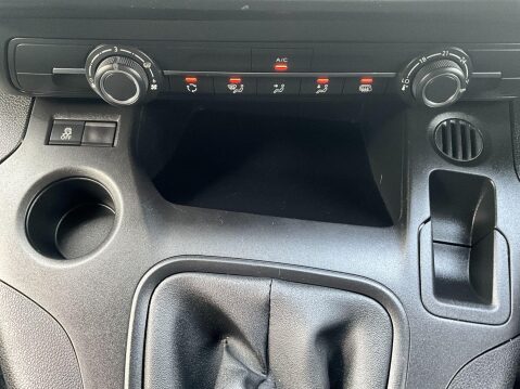 Vauxhall Combo 1.5 Turbo D 2000 Dynamic L1 H1 Euro 6 5dr 15