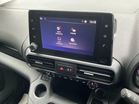 Vauxhall Combo 1.5 Turbo D 2000 Sportive Panel Van 5dr Diesel Manual L1 H1 Euro 6 (100 ps) 28