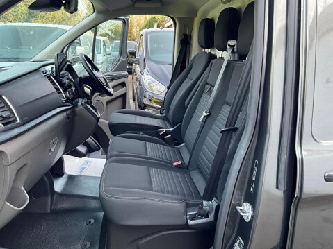 Ford Transit Custom 2.0 320 EcoBlue Limited Panel Van 5dr Diesel Auto L2 H2 Euro 6 (170 ps) 15