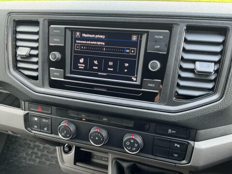 Volkswagen Crafter 2.0 TDI CR35 Trendline Panel Van 5dr Diesel Manual FWD MWB Euro 6 (s/s) (14 29