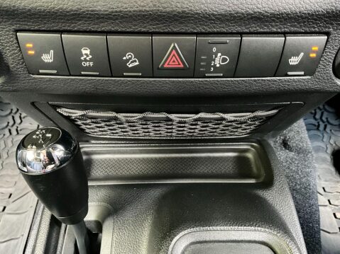 Jeep Wrangler 3.6 V6 Rubicon SUV 2dr Petrol Auto 4WD Euro 6 (280 bhp) 42