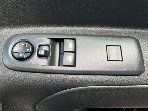 Citroen Berlingo 1.2 1000 ENTERPRISE M PURETECH S/S 109 BHP 32