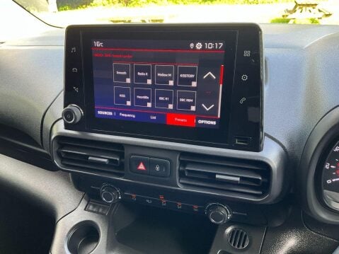 Citroen Berlingo 1.2 1000 ENTERPRISE M PURETECH S/S 109 BHP 19