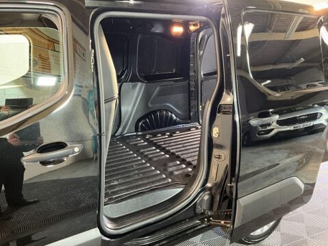 Citroen Berlingo 1.2 1000 ENTERPRISE M PURETECH S/S 109 BHP 8