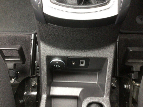 Ford Ecosport 1.5 ZETEC 5d 110 BHP 26