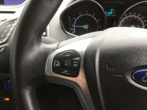 Ford Ecosport 1.5 ZETEC 5d 110 BHP 22