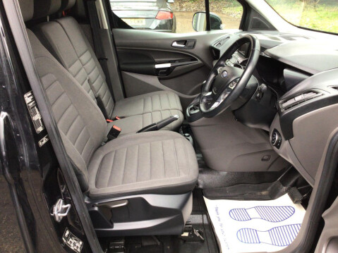 Ford Transit Connect 1.5 200 LIMITED TDCI 119 BHP 9