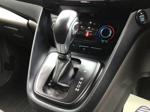 Ford Transit Connect 1.5 200 LIMITED TDCI 119 BHP 11