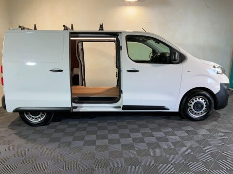 Peugeot Expert 2.0 BlueHDi 1400 Professional Standard Panel Van MWB Euro 6 (s/s) 6dr 8