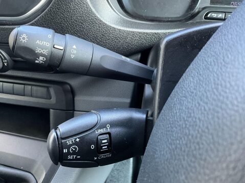 Peugeot Expert 2.0 BlueHDi 1400 Professional Standard Panel Van MWB Euro 6 (s/s) 6dr 31