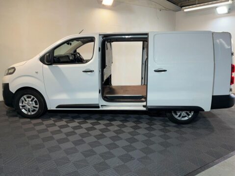 Vauxhall Vivaro 2.0 L2H1 3100 DYNAMIC S/S 121 BHP 7