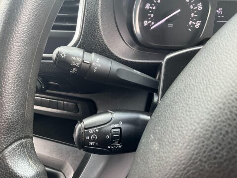 Vauxhall Vivaro 2.0 L2H1 3100 DYNAMIC S/S 121 BHP 31