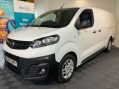Vauxhall Vivaro 2.0 L2H1 3100 DYNAMIC S/S 121 BHP 40