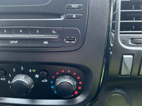 Vauxhall Vivaro 1.6 L2H1 2900 SPORTIVE CDTI 120 BHP 26