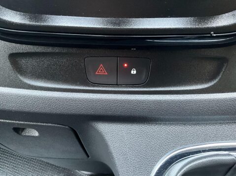 Vauxhall Vivaro 1.6 L2H1 2900 SPORTIVE CDTI 120 BHP 28