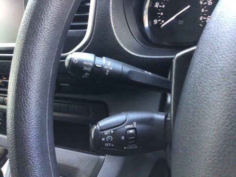 Vauxhall Vivaro 1.5 L2H1 2900 SPORTIVE S/S 101 BHP 25