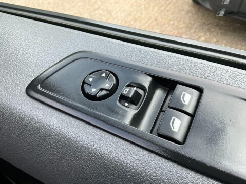 Vauxhall Vivaro 1.5 L2H1 F2900 DYNAMIC S/S 101 BHP 31