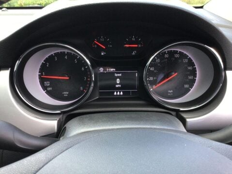 Vauxhall Astra 1.2 SRI 5d 144 BHP 15