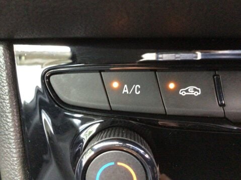 Vauxhall Astra 1.2 SRI 5d 144 BHP 19