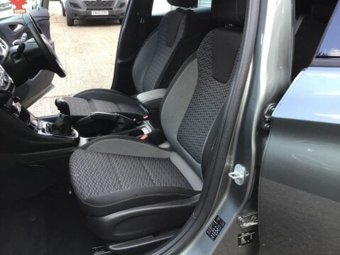 Vauxhall Astra 1.2 SRI 5d 144 BHP 31