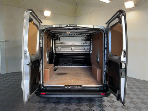 Renault Trafic 2.0 SL28 SPORT ENERGY DCI 120 BHP 7