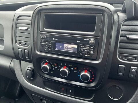 Renault Trafic 2.0 LL30 BUSINESS PLUS ENERGY DCI 144 BHP 19