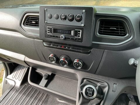 Renault Master 2.3 LM35 BUSINESS PLUS DCI 135 BHP 29